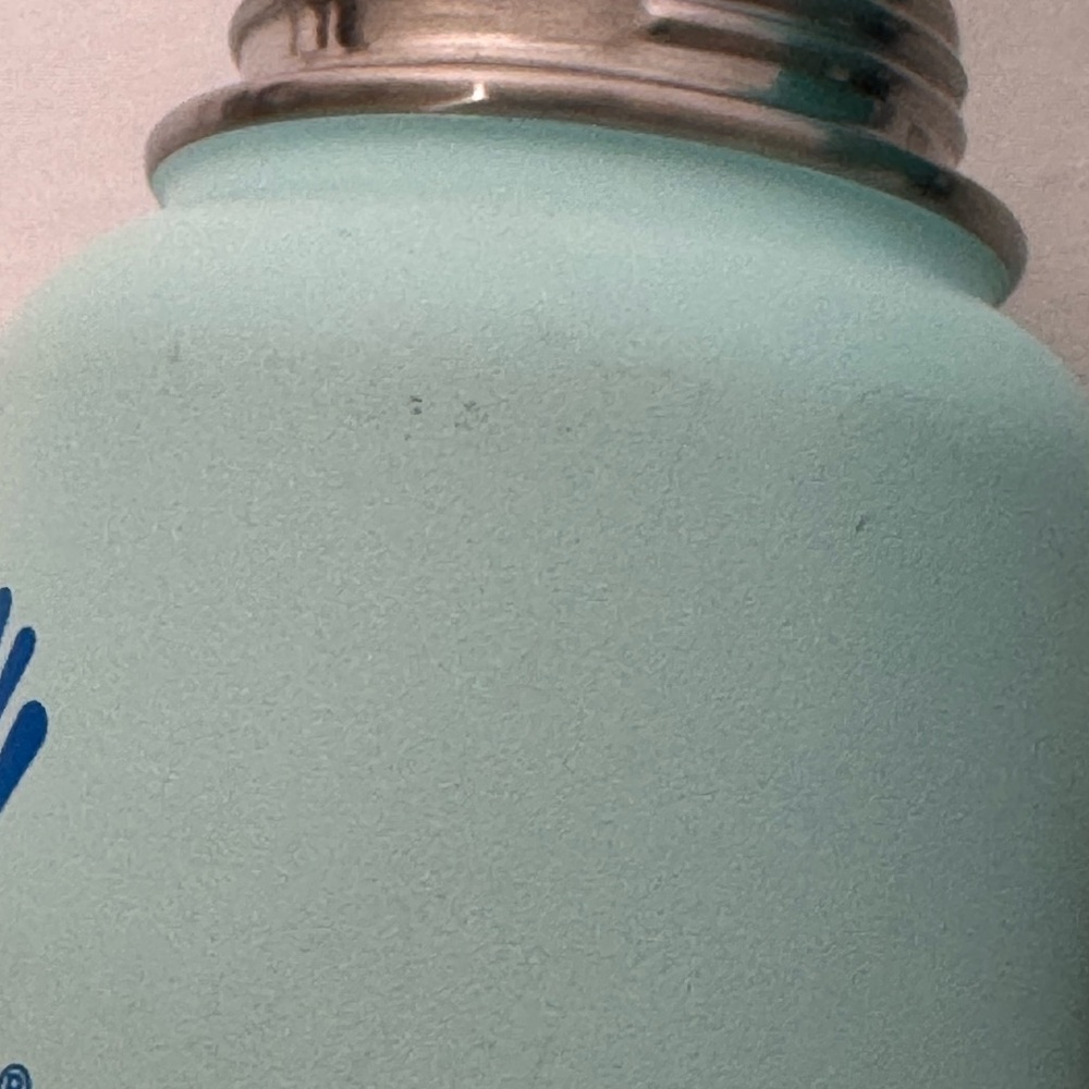 2 Hydroflask 32 oz Turquoise Mint - Picture 6 of 7